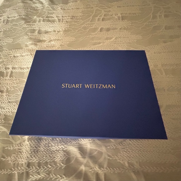 Stuart Weitzman Large Box 12” W X 16 1/2” - Picture 2 of 13